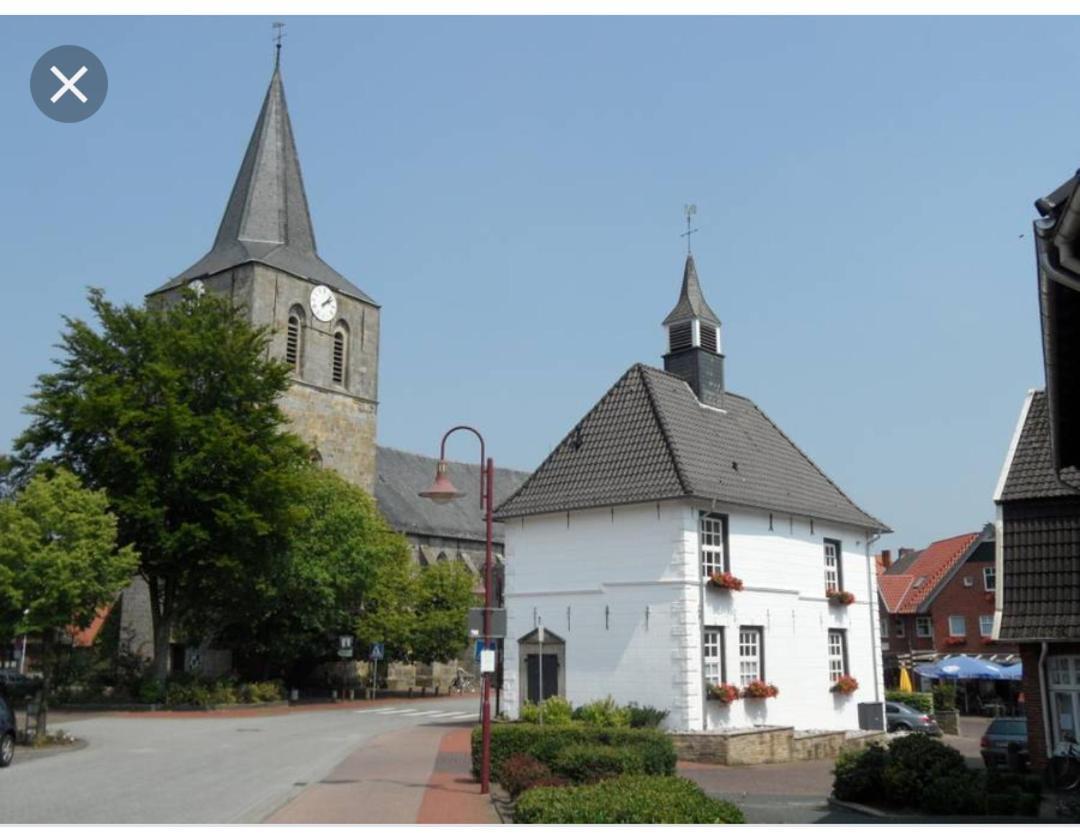 Villa Ferienhaus uelsen Exterior foto